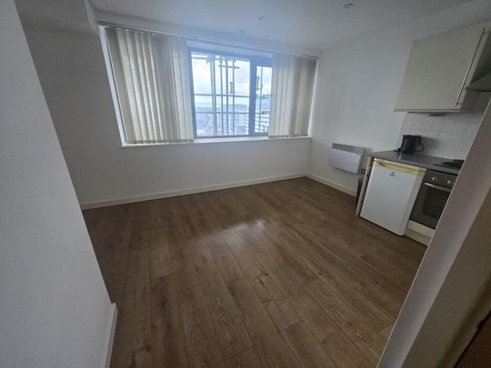 1 bedroom apartment to rent - Photo 1
