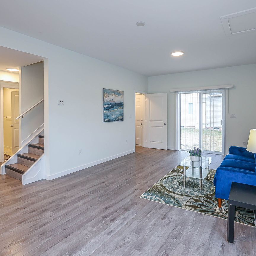 For Lease - 41 Waterleaf Trail, Welland, Ontario - Photo 1