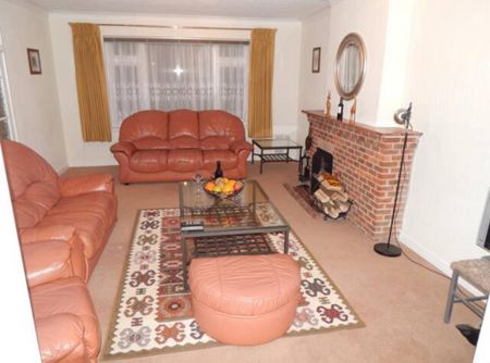 3 bedroom terraced house to rent - Photo 5