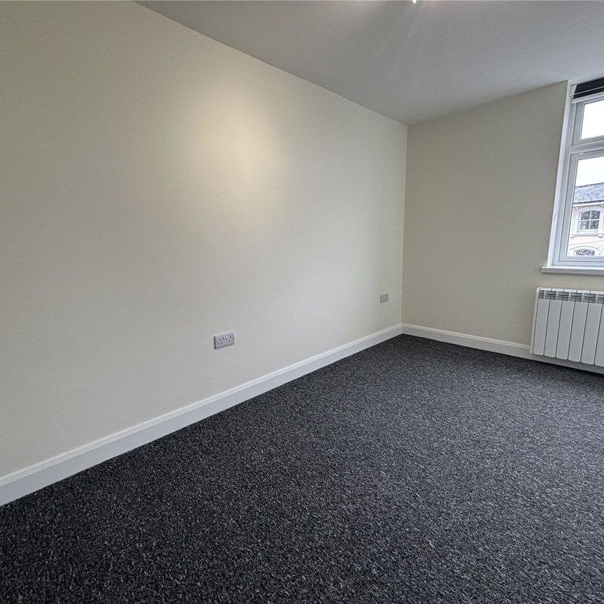 Frimley High Street, Frimley, Camberley, Surrey, GU16 - Photo 1