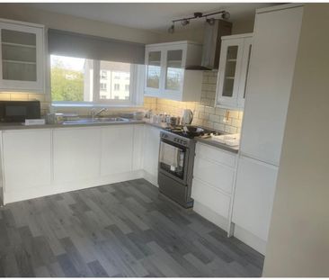 Room in a Shared House, Crewe Road North, EH5 - Photo 6