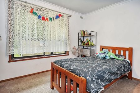 130 Learmonth Road, Wendouree - Photo 4