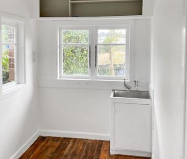 Stand alone brick home! - Photo 4