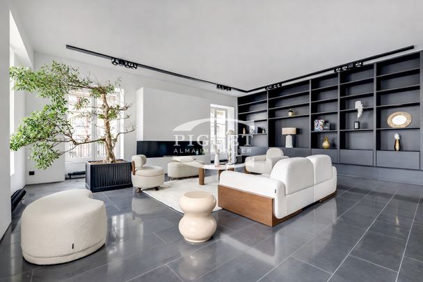 Appartement • Paris 1er - Photo 1