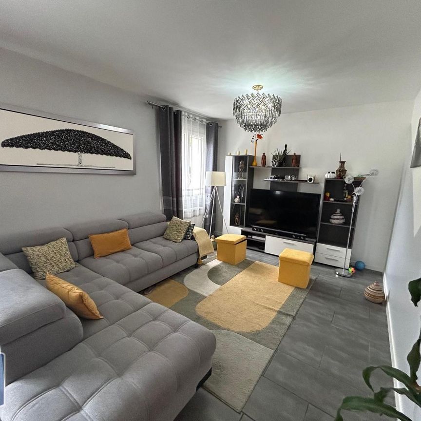 Location Maison 4 pièces 84m² CHATEAUROUX 36000 - Photo 1