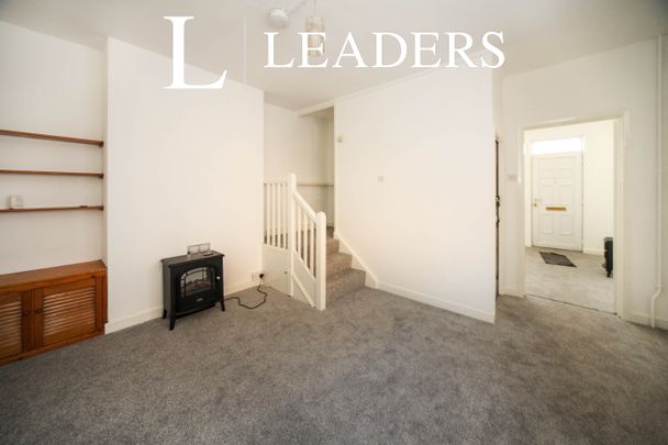 3 bedroom house to rent Chapel Street, Luton, LU1 - Photo 1