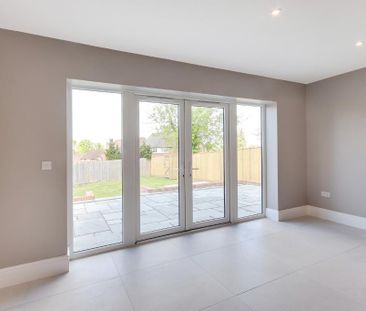 4 bedroom detached house to rent - Photo 6