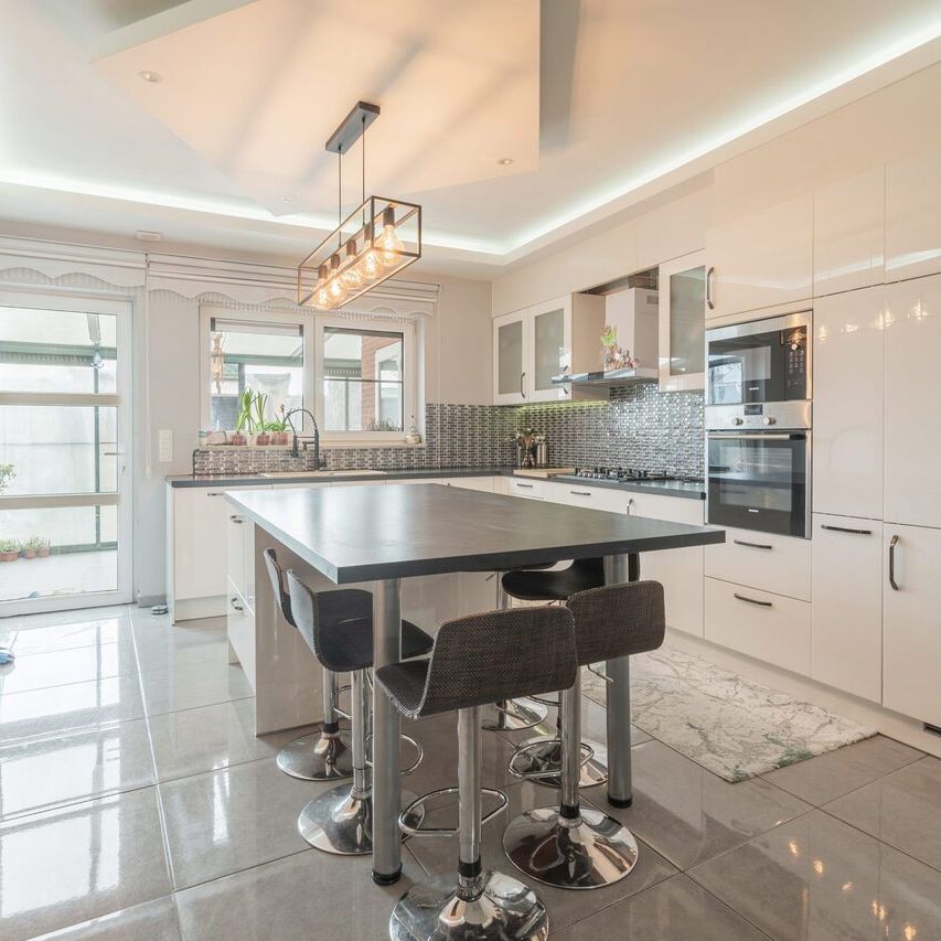 Huis - Te huur - Photo 1