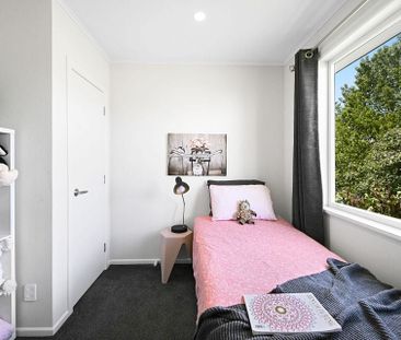 Charming 3BR Home in Silverdale! - Photo 4