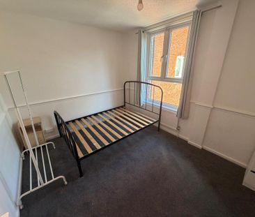 4 bedroom townhouse to rent - Photo 2
