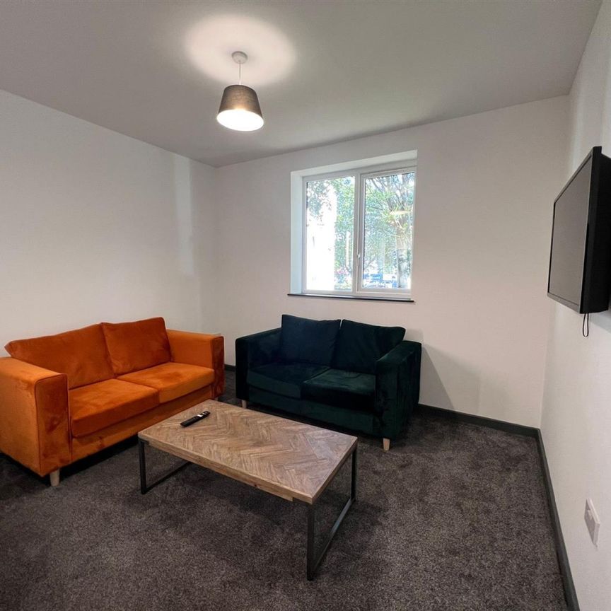 1 bedroom Flat to rent in Medburn House, Barker Street, Shieldfield, Newcastle Upon Tyne NE2 - Photo 1