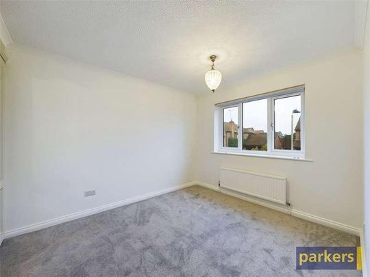 The Hawthorns, Charvil, Reading, Berkshire, RG10 - Photo 1