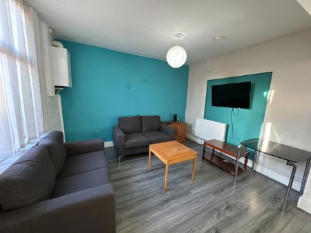 Grosvenor Road, Liverpool - Photo 2