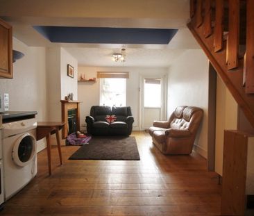 Station Road, Hounslow, Middlesex,TW3 - Photo 5