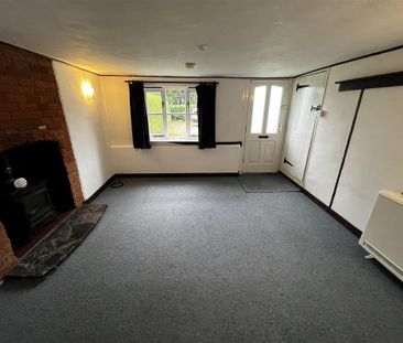 2 bedroom semi-detached house to rent - Photo 3