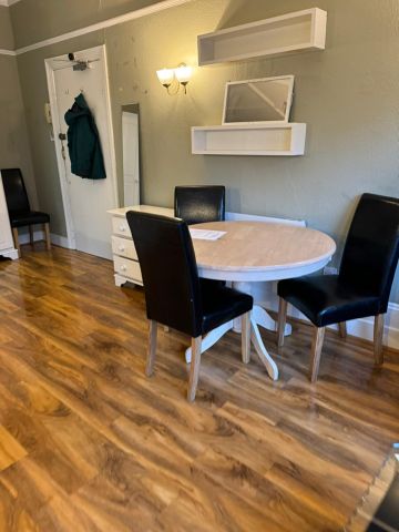 Studio Flat, Bedford Hill, SW12 - Photo 4