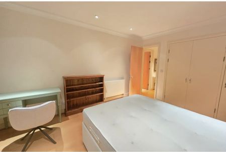 1 Bed Flat, Swan Court, E1W - Photo 4
