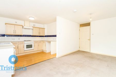 2 bed Apartment for Rent - Photo 3