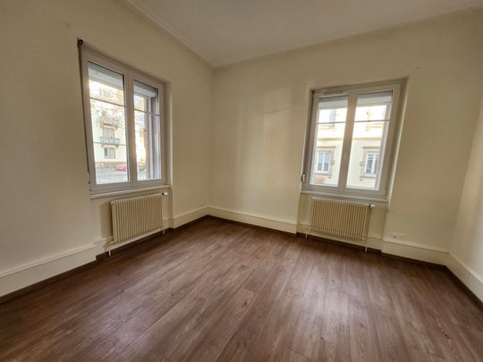 Location Appartement 5 pièces 98m² - Photo 1