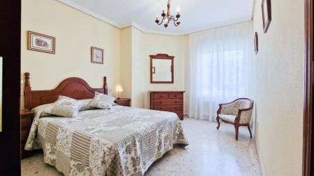 Apartamento de alquiler en Plaza Virgen de la Victoria, Maria Auxiliadora - Barriada de Llera - Foto 5