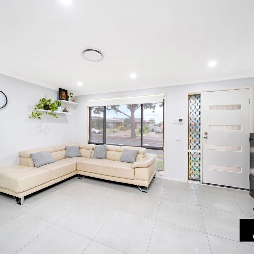 Solid 3-Bedroom Home In The Heart Of Hinchinbrook - Photo 1