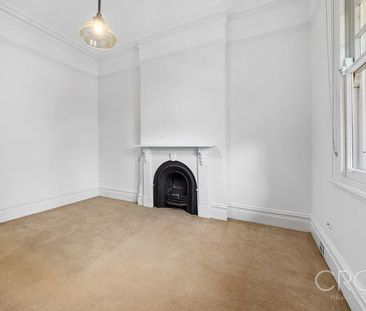 Charming 4-Bedroom Terrace Home In Ideal Location - Photo 5