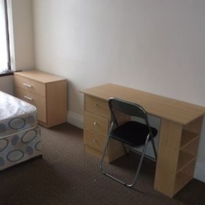 3 Bed - Burdale Place, University, Bd7 - Photo 2