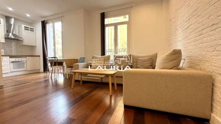 Piso de alquiler en Joaquin Costa, Gran Via - Photo 2