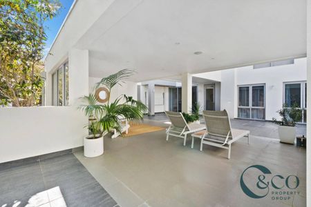 Luxury Ground Floor Apartment in Prime Location - Photo 2