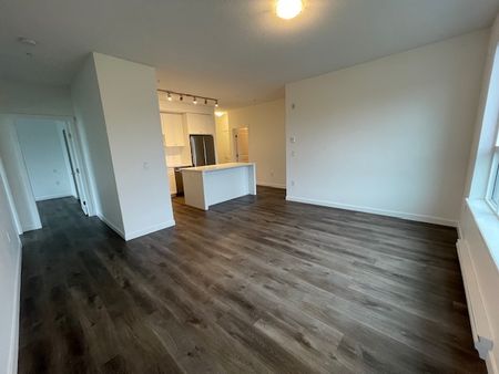 Unit 305 - Beautifully Designed/Three Bedrooms Condo at The Grove - Photo 3