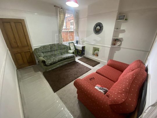 3 bedroom terraced house to rent - Photo 1
