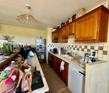 Appartement T3 de 72.56m2, avec jardin à Tarascon, - Photo 2