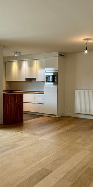 Appartement te huur in Genk voor € 1.020 met 2 slaapkamers - Photo 1