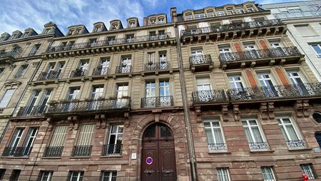 A LOUER - 2 PIECES - HYPER CENTRE - STRASBOURG - Photo 5