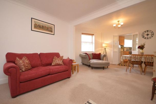 2 bedroom end of terrace house to rent - Photo 1
