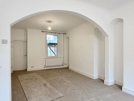 2 bedroom terraced house to rent - Photo 3