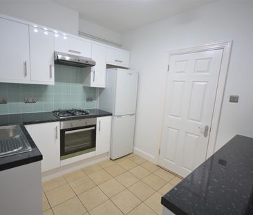 South Street, Epsom, Surrey, KT18 7QF - Photo 2