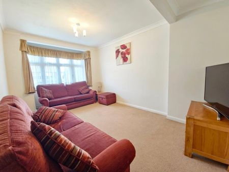 3 bedroom end of terrace house to rent - Photo 4