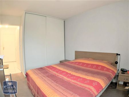 Location Appartement 2 pièces 48m² L ISLE JOURDAIN 32600 - Photo 3