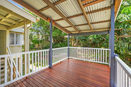 Welcome to Your New Home - A Classic Queenslander Close to it All! - Photo 3