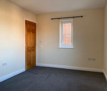 3 bedroom link detached house to rent - Photo 6