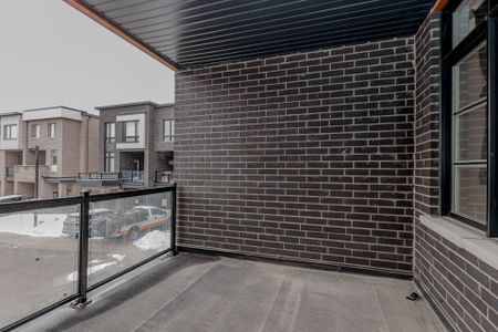 For Lease - 39 Inverary Crescent, Vaughan, Ontario - Photo 2