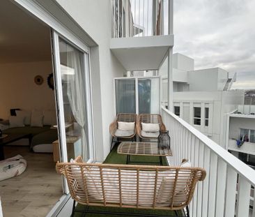 REIMS - Appartement de Type 3 avec balcon et place de parking. - Photo 2