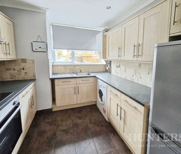 2 bedroom Flat To Let - Photo 4