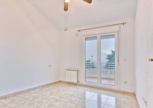 Villa for rent in Gata de Gorgos