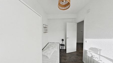 Piso de alquiler en Las Águilas - Photo 3