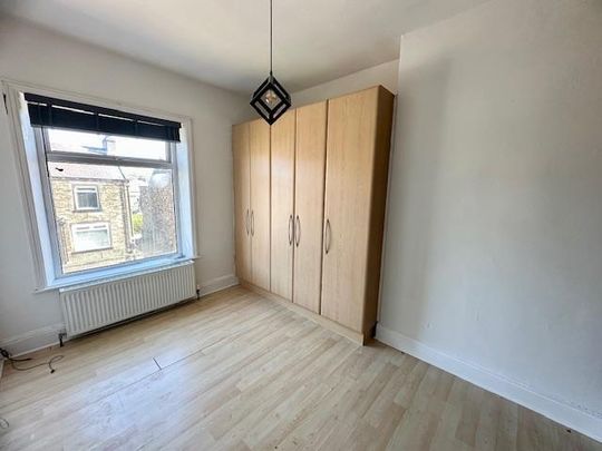 3 bedroom end of terrace house to rent - Photo 1