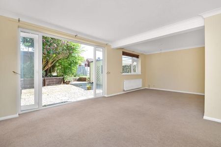 4 bedroom detached house to rent - Photo 5