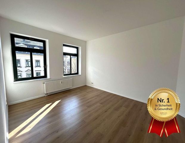 Moderne Einbauküche I Tageslichtbad mit Badewanne & Dusche I Abstellraum I PKW-Stellplatz verfügbar - Foto 1