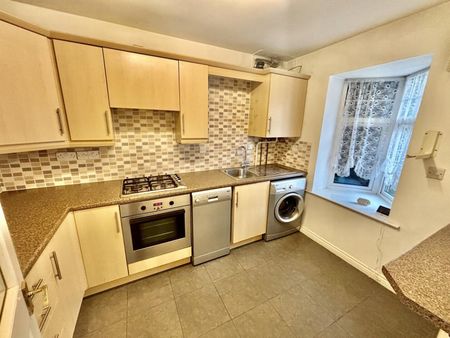 2 bedroom House To Let - Photo 2